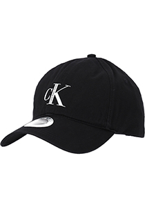Calvin Klein pet met logo, zwart met wit cK logo